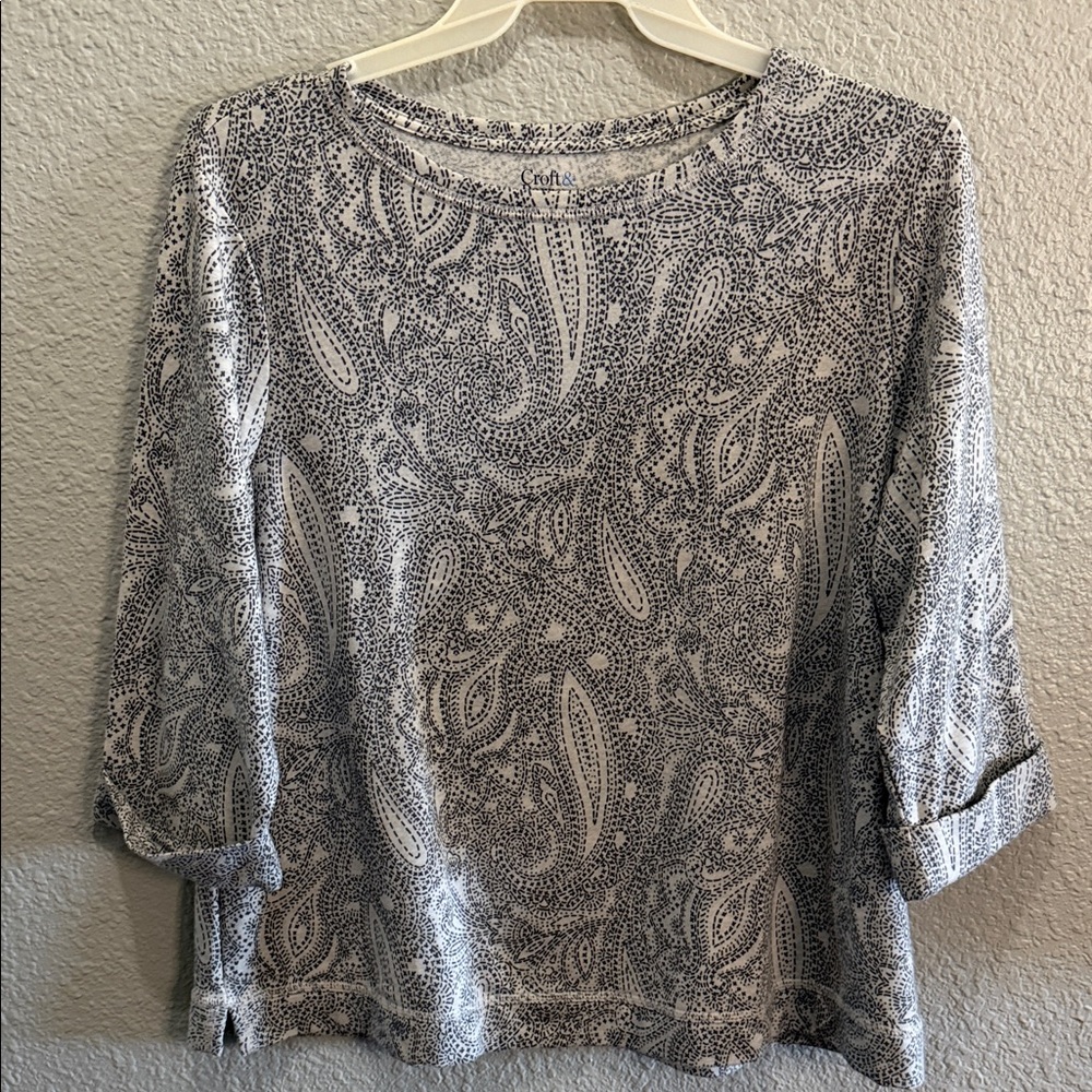 croft & barrow White and Blue Paisley Long-Sleeve Roll-Tab Top